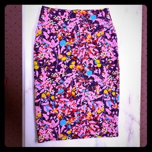 🌸 LulaRoe Cassie Pencil Skirt